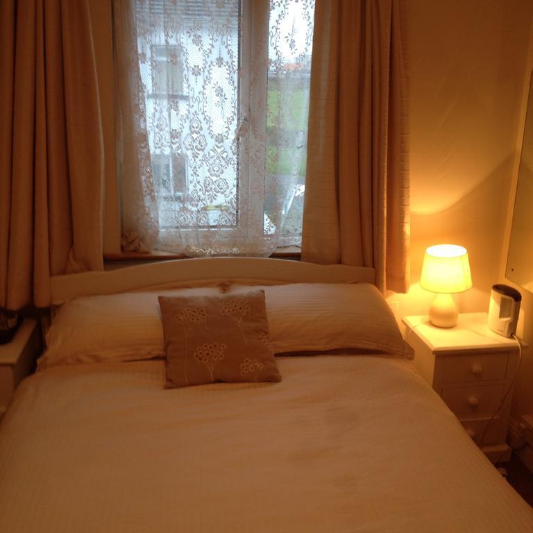 Dun Roamin Bed & Breakfast Galway Room photo